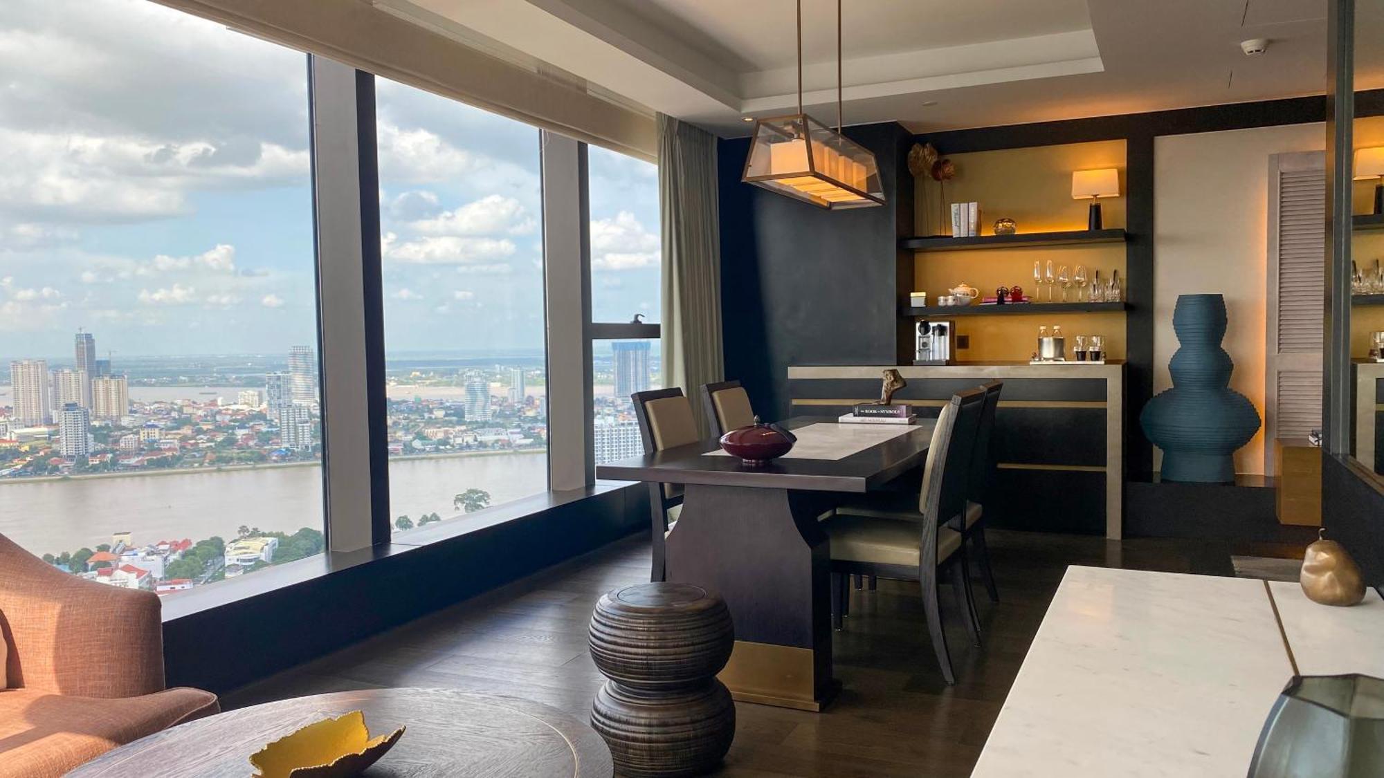 Khách sạn Rosewood Phnom Penh
